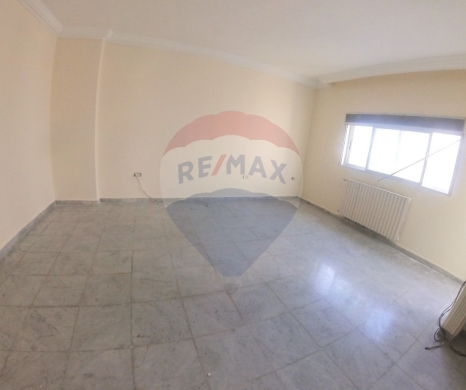 R9-2846 Apartment for Sale in Maarad Tripoli – 310 m²