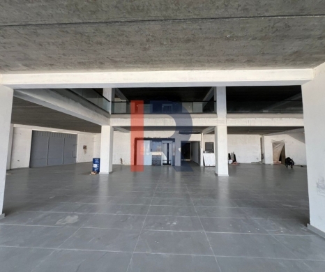 R9-2904 Whole Building for Sale in Qalamoun Highway – 1700 m², 4 Floors, 3 Facades
