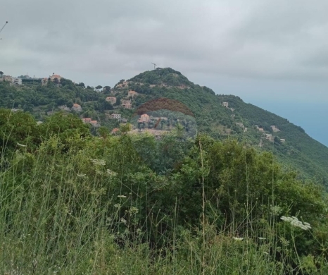 R9-2943 Land for Sale in Keserwan Jbeil District – 770 m² with Road, Electricity & Water