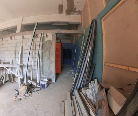 R9-2967 Shop for Rent in Mina Tripoli – 40 m², Near Train Station, 1 Facade