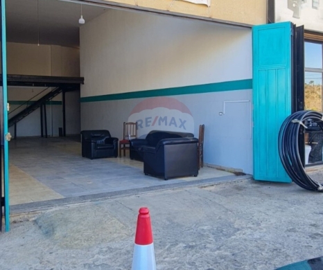 R9-3033 Showroom 485m for Rent in Btouratij – Koura with 2 Floors and Warehouses – صالة عرض للإيجار في بتوراتيج الكورة