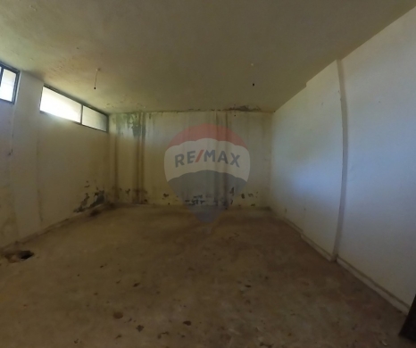 R9-3035 Warehouse for Sale in Haykaliyeh – Koura مستودع للبيع في هيكلية الكورة (500 m², 3.5 m Height)